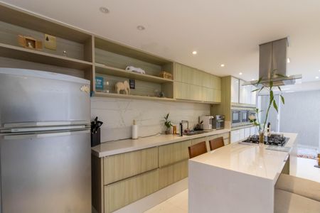 Casa para alugar com 200m², 3 quartos e 2 vagas Casa para alugar com 200m², 3 quartos e 2 vagasCozinha