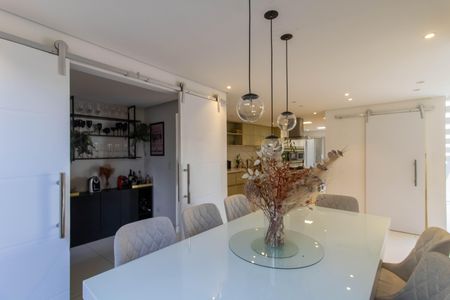 Casa para alugar com 200m², 3 quartos e 2 vagas Casa para alugar com 200m², 3 quartos e 2 vagasSala de Jantar