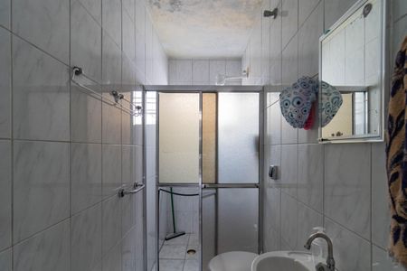 Casa à venda com 253m², 4 quartos e sem vagaBanheiro - Edícula 