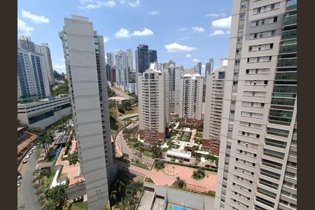 Apartamento à venda com 172m², 4 quartos e 3 vagas Apartamento à venda com 172m², 4 quartos e 3 vagasFoto 09