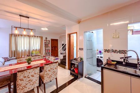 Casa de condomínio à venda com 141m², 3 quartos e 2 vagasCozinha