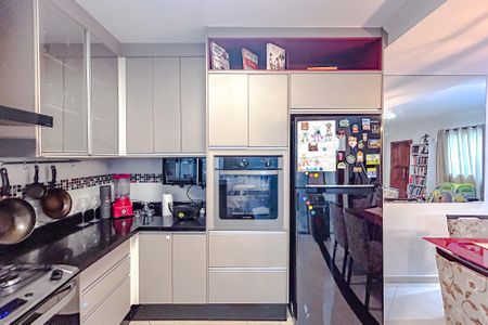 Casa de condomínio à venda com 141m², 3 quartos e 2 vagasCozinha