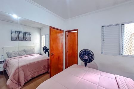 Casa de condomínio à venda com 141m², 3 quartos e 2 vagasSuíte