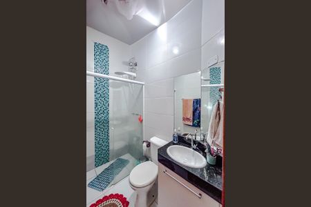 Casa de condomínio à venda com 141m², 3 quartos e 2 vagasBanheiro