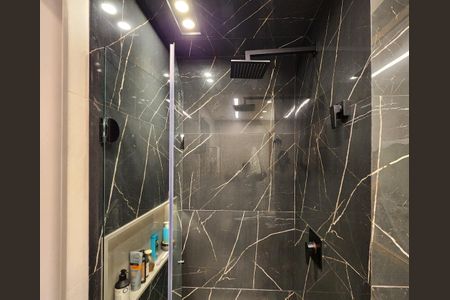 Apartamento à venda com 106m², 3 quartos e 2 vagasBanheiro da Suite 2 