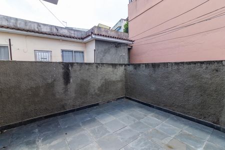 Casa de condomínio para alugar com 74m², 2 quartos e 1 vagaÁrea de Serviço