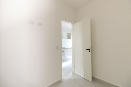Quarto 1 de apartamento para alugar com 2 quartos, 33m² em Vila Carrão, São Paulo