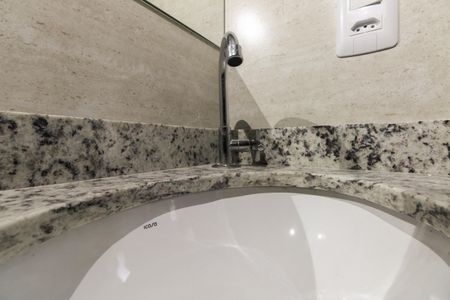 Apartamento à venda com 33m², 2 quartos e sem vagaBanheiro 