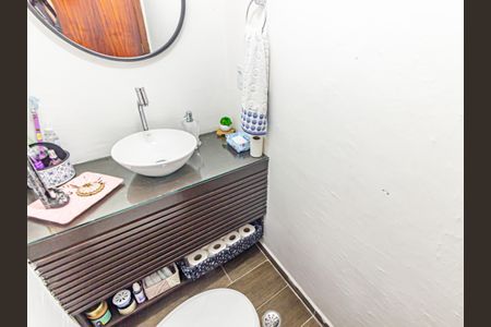 Apartamento à venda com 125m², 3 quartos e 2 vagas Apartamento à venda com 125m², 3 quartos e 2 vagasLavabo