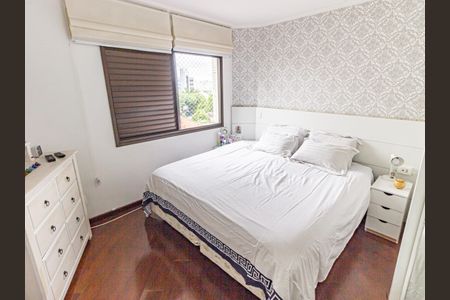 Apartamento à venda com 125m², 3 quartos e 2 vagas Apartamento à venda com 125m², 3 quartos e 2 vagasSuíte