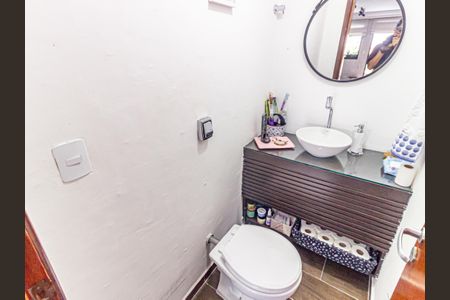 Apartamento à venda com 125m², 3 quartos e 2 vagas Apartamento à venda com 125m², 3 quartos e 2 vagasLavabo