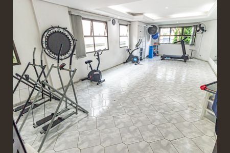 Apartamento à venda com 125m², 3 quartos e 2 vagas Apartamento à venda com 125m², 3 quartos e 2 vagasÁrea comum - Academia