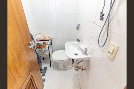 Apartamento à venda com 125m², 3 quartos e 2 vagas Apartamento à venda com 125m², 3 quartos e 2 vagasBanheiro de serviço