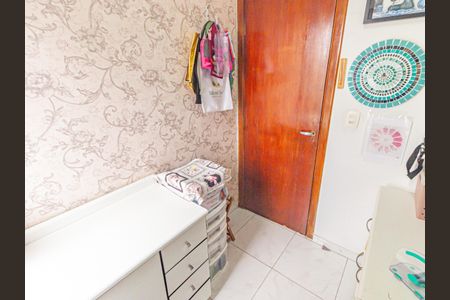 Apartamento à venda com 125m², 3 quartos e 2 vagas Apartamento à venda com 125m², 3 quartos e 2 vagasQuarto de Serviço