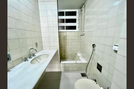 Apartamento para alugar com 126m², 3 quartos e 1 vagaBanheiro 