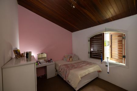 Casa de condomínio para alugar com 330m², 4 quartos e 4 vagasQuarto 