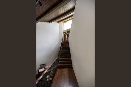 Casa de condomínio para alugar com 330m², 4 quartos e 4 vagasSala