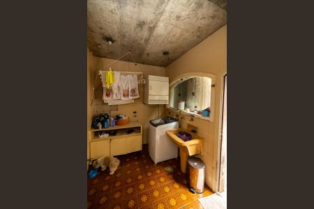 Casa de condomínio para alugar com 330m², 4 quartos e 4 vagasÁrea de Serviço