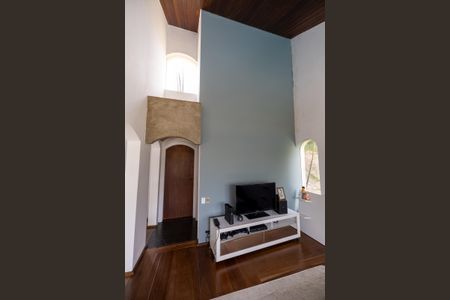 Casa de condomínio para alugar com 330m², 4 quartos e 4 vagasSala