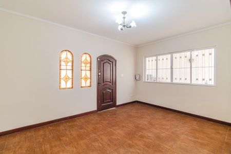 Casa para alugar com 600m², 3 quartos e 3 vagasSala