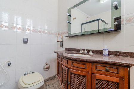 Casa para alugar com 600m², 3 quartos e 3 vagasBanheiro da Suíte 2