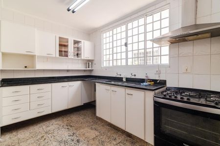 Casa para alugar com 600m², 3 quartos e 3 vagasCozinha