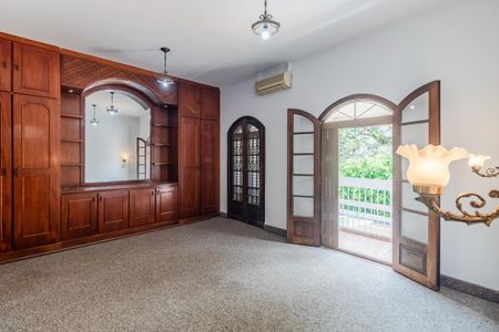 Casa para alugar com 600m², 3 quartos e 3 vagasSuíte 2