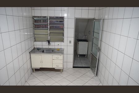 Cozinha de casa para alugar com 1 quarto, 49m² em Vila Marilda, Guarulhos