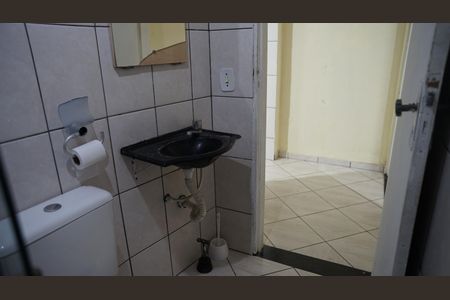 Banheiro de casa para alugar com 1 quarto, 49m² em Vila Marilda, Guarulhos