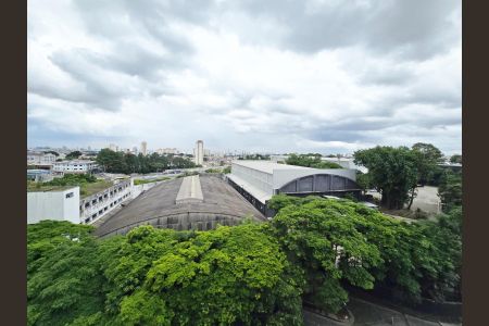 Vista  de apartamento à venda com 2 quartos, 36m² em Vila das Bandeiras, Guarulhos