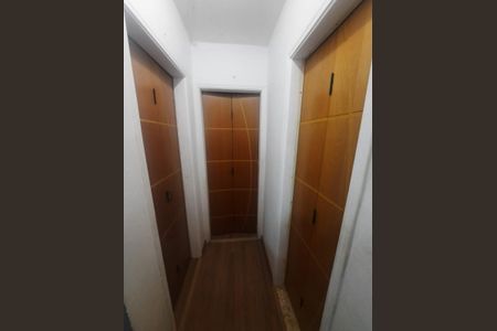 Corredor de apartamento para alugar com 2 quartos, 65m² em Santo Amaro, São Paulo