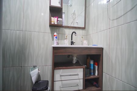 Casa à venda com 100m², 2 quartos e sem vagaBanheiro da Suíte