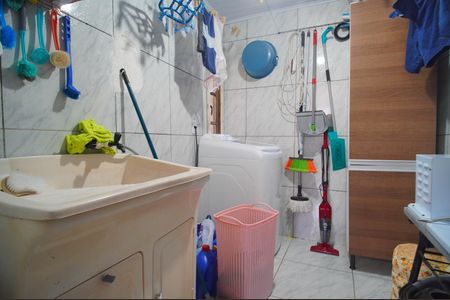 Casa à venda com 100m², 2 quartos e sem vagaÁrea de Serviço