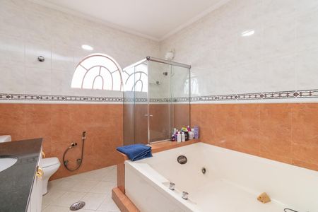 Casa à venda com 315m², 4 quartos e 4 vagasBanheiro da Suíte 3