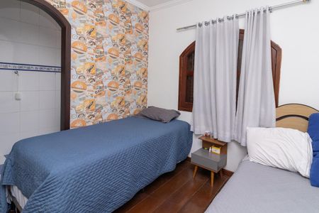 Casa à venda com 315m², 4 quartos e 4 vagasSuíte 2