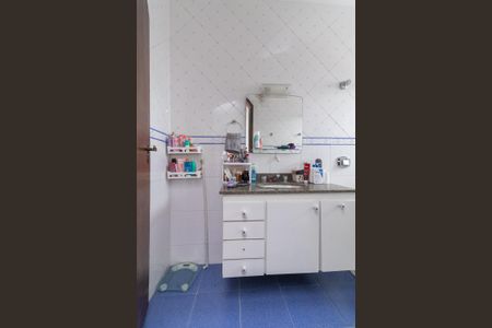 Casa à venda com 315m², 4 quartos e 4 vagasBanheiro da Suíte 1