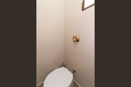 Casa à venda com 315m², 4 quartos e 4 vagasLavabo