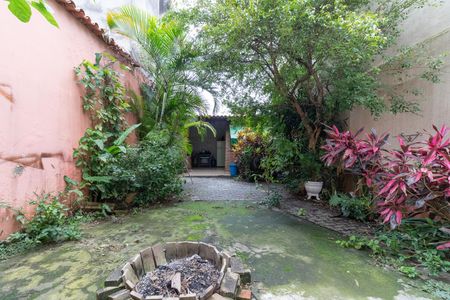 Casa à venda com 315m², 4 quartos e 4 vagasQuintal