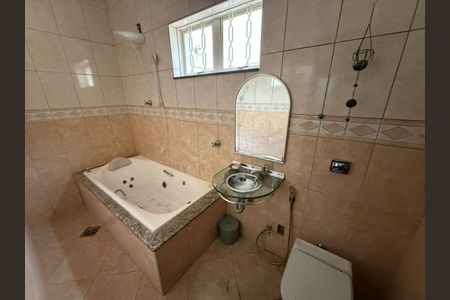 Casa à venda com 3 quartos, 183m² em Jardim Eulina, Campinas