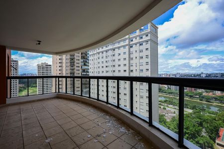 Apartamento para alugar com 160m², 3 quartos e 4 vagasVaranda