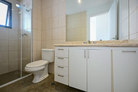 Apartamento para alugar com 160m², 3 quartos e 4 vagasBanheiro Suíte 1