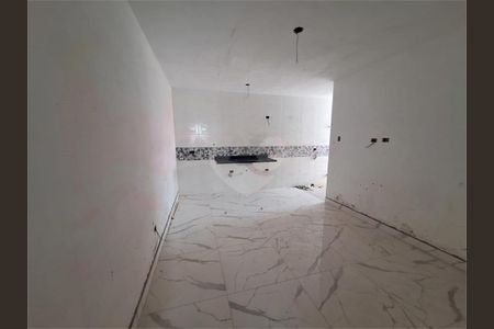 Apartamento à venda com 2 quartos, 37m² em Vila Nivi, São Paulo