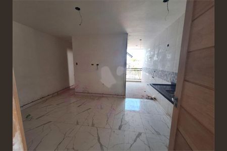 Apartamento à venda com 3 quartos, 37m² em Vila Nivi, São Paulo