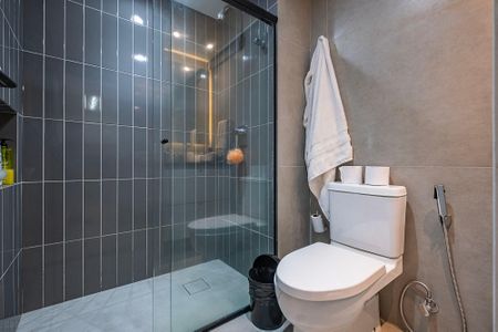 Banheiro de apartamento à venda com 1 quarto, 43m² em Jardim Paulista, São Paulo