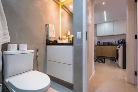 Banheiro de apartamento à venda com 1 quarto, 43m² em Jardim Paulista, São Paulo