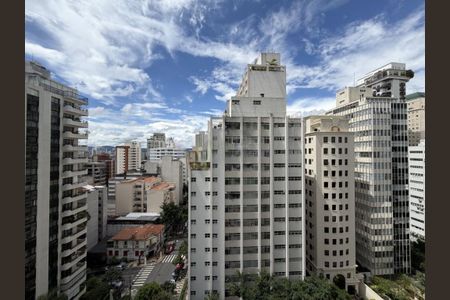 Apartamento à venda com 240m², 4 quartos e 2 vagas