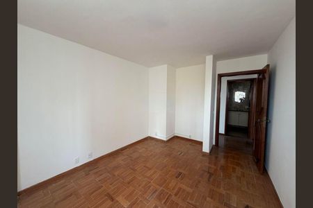 Apartamento à venda com 240m², 4 quartos e 2 vagas