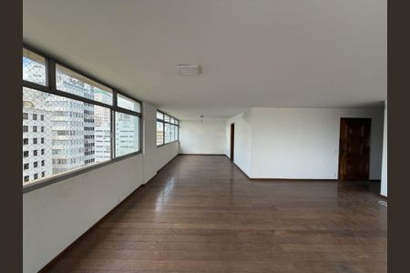Apartamento à venda com 240m², 4 quartos e 2 vagas