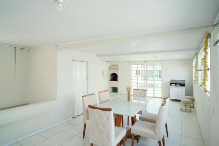 Casa para alugar com 200m², 2 quartos e 1 vagaVaranda