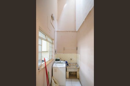 Casa para alugar com 200m², 2 quartos e 1 vagaÁrea de serviço
